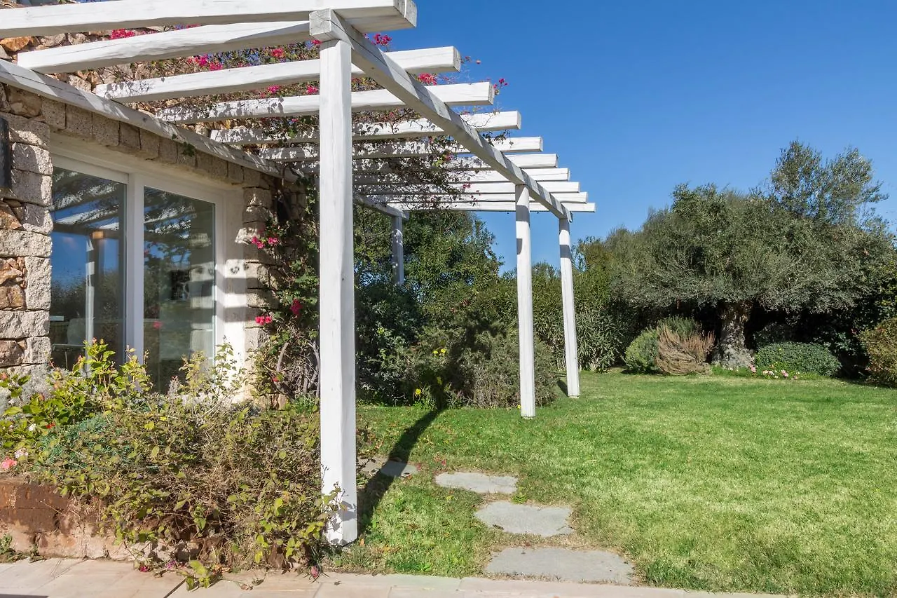 Villa Ginestra Con Piscina E Giardino Privato A 500 Mt Dal Mare Castiadas 0*,  Italien
